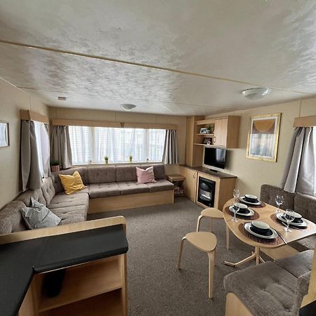 8 Berth Holiday Home At St Osyth Holiday Park Saint Osyth Εξωτερικό φωτογραφία
