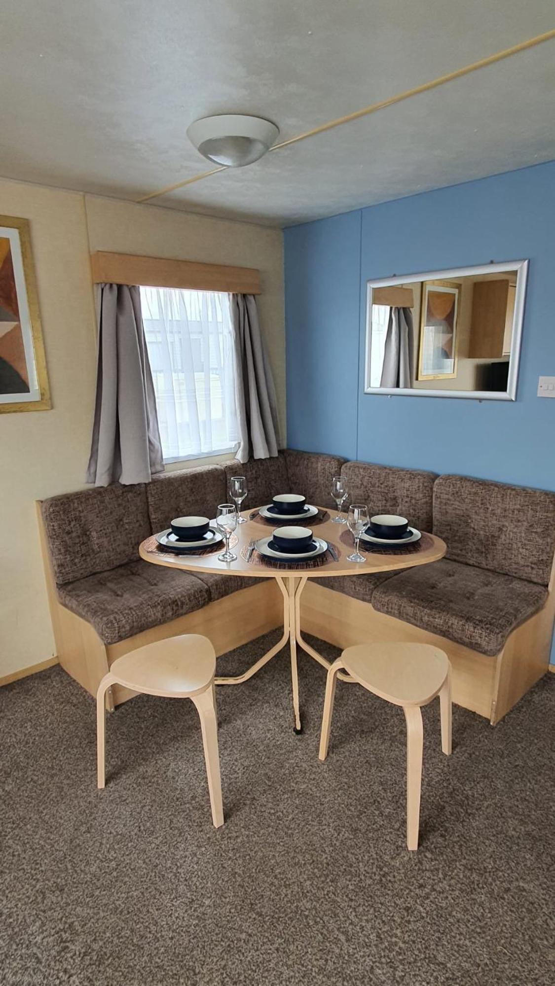 8 Berth Holiday Home At St Osyth Holiday Park Saint Osyth Εξωτερικό φωτογραφία